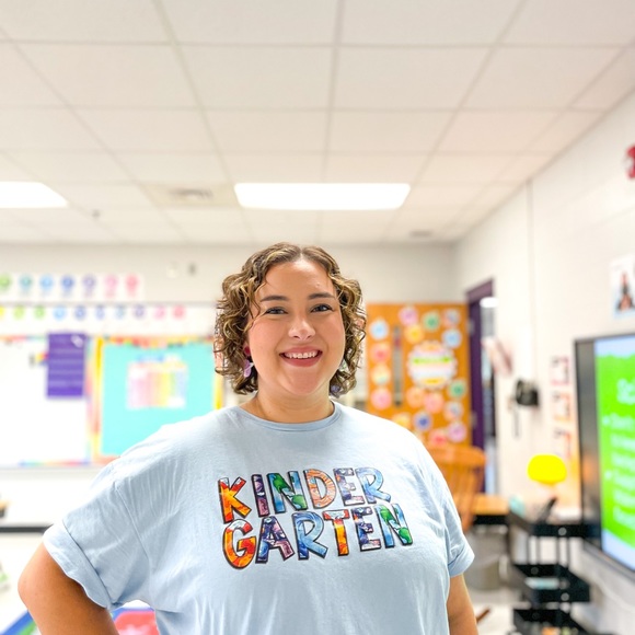 Meet your Posher, Anna - Picture 3 of 4